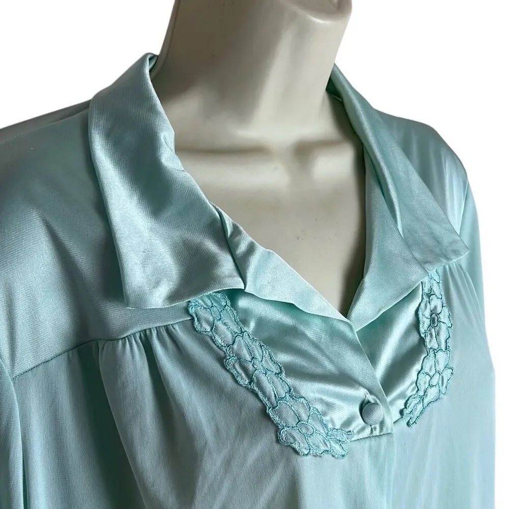Vanity Fair Nylon Coloratura Azure Mist Robe Nightgown Buttons Medium Vintage